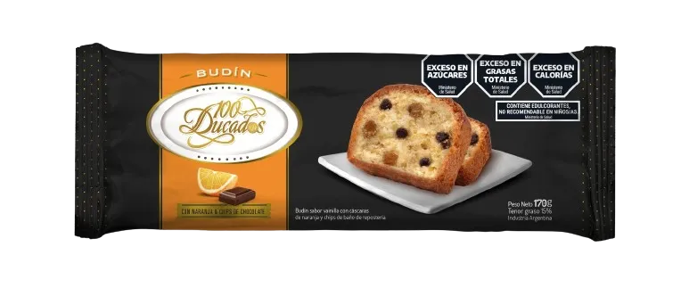 Budín esponjoso, con sabor a naranja con chips de chocolates.