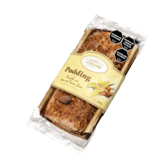 Pudding sabor vainilla con capa de frutos secos.
